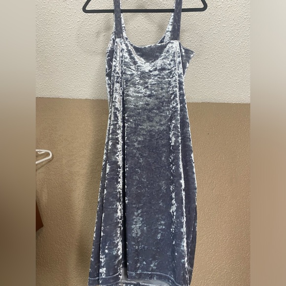 NWT Urban Outfitters - Cheap Monday crushed velvet silver dress - L - Picture 8 of 8